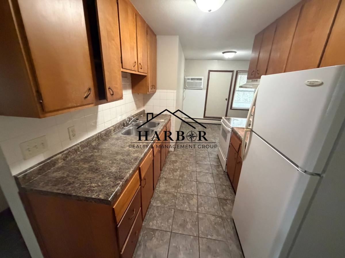 Apartment for rent at 204 11th Ave NW, Austin, MN 55912