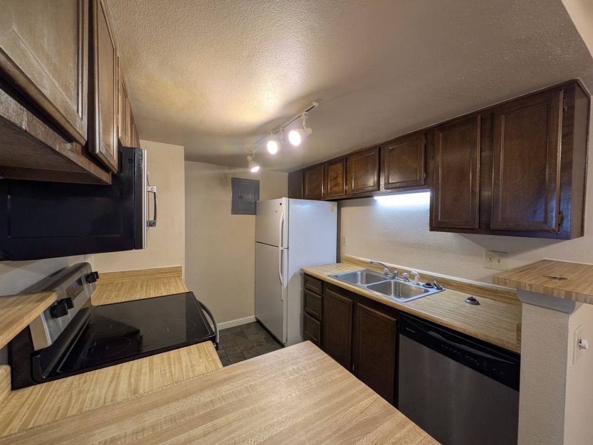 Condo for rent at 13241 E Asbury Dr #102, Aurora, CO 80014
