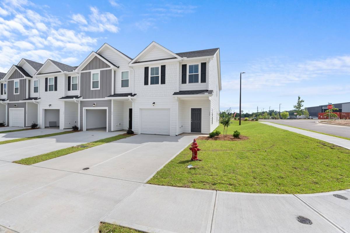 Townhouse for rent at 160 Old Forester Way, Statesboro, GA 30458