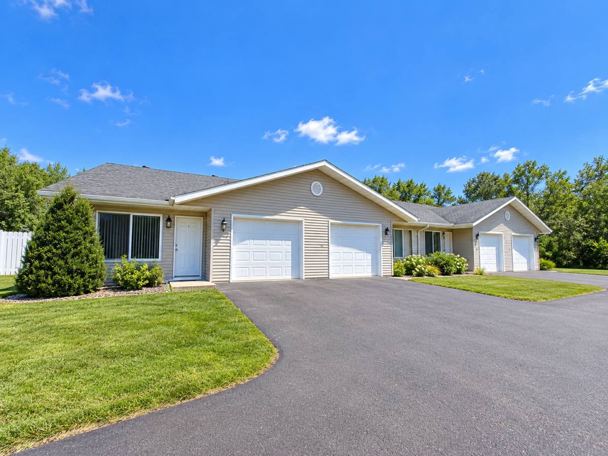 Apartment for rent at 2825 Prestige Court, Eau Claire, WI 54703