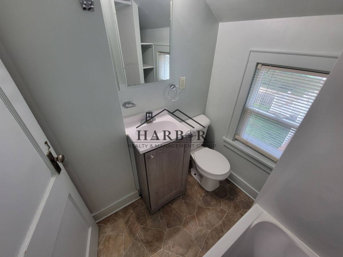 Apartment for rent at 907 8th St SE, Austin, MN 55912