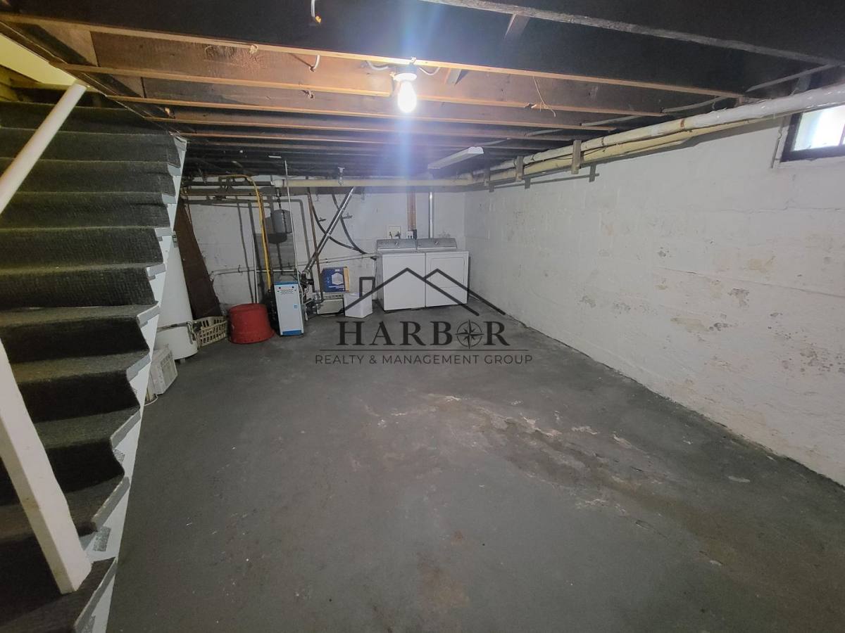Apartment for rent at 907 8th St SE, Austin, MN 55912