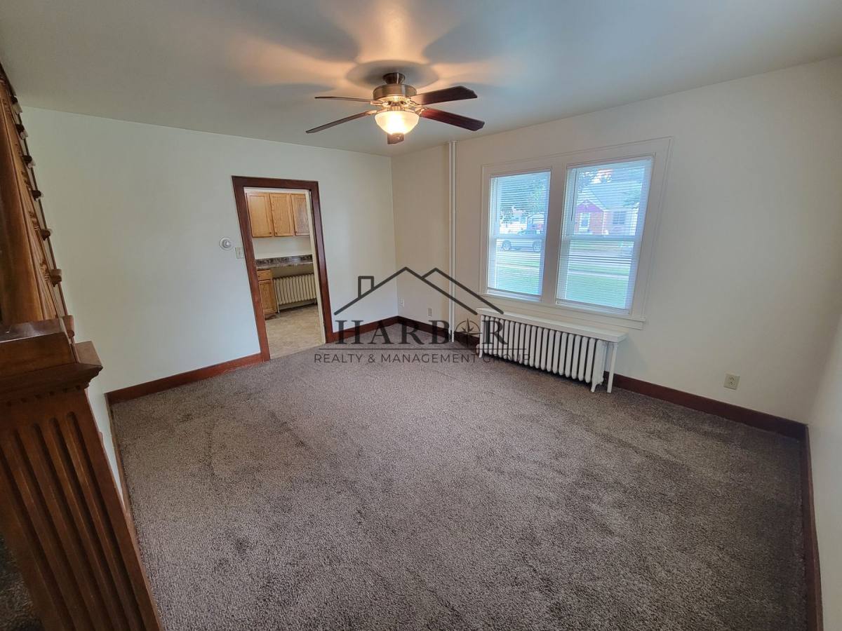 Apartment for rent at 907 8th St SE, Austin, MN 55912