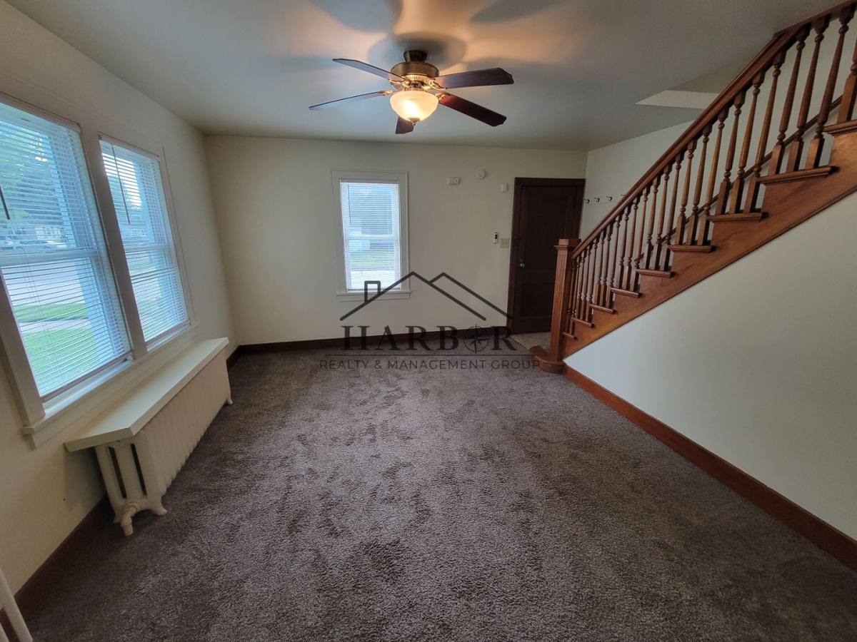 Apartment for rent at 907 8th St SE, Austin, MN 55912
