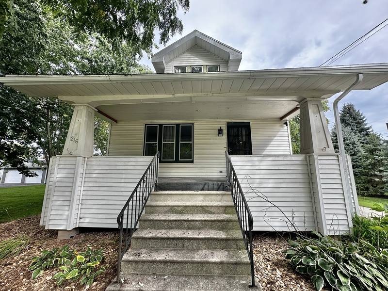 House for rent at 216 Foote St, Seymour, WI 54165