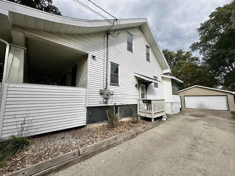 House for rent at 216 Foote St, Seymour, WI 54165