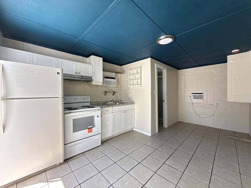 812 Padua Court, Nokomis, FL 34275 - House for Rent - Image 11