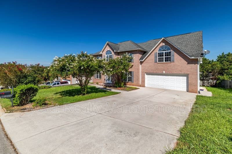House for rent at 1217 Dreamview Lane, Knoxville, TN 37922