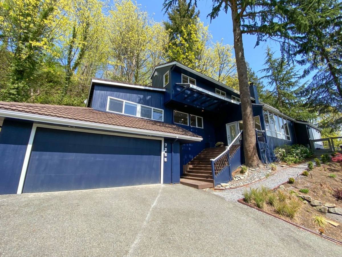 House for rent at 7255 E Mercer Way, Mercer Island, WA 98040
