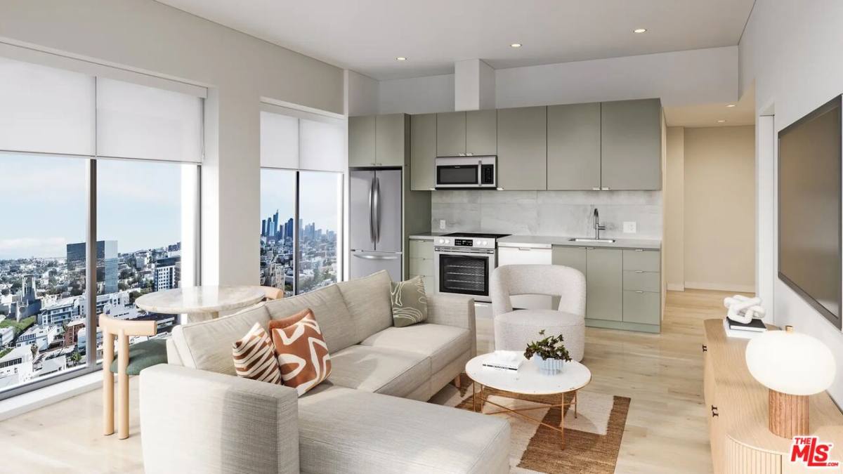 Apartment for rent at 3807 Wilshire Blvd, Los Angeles, CA 90010
