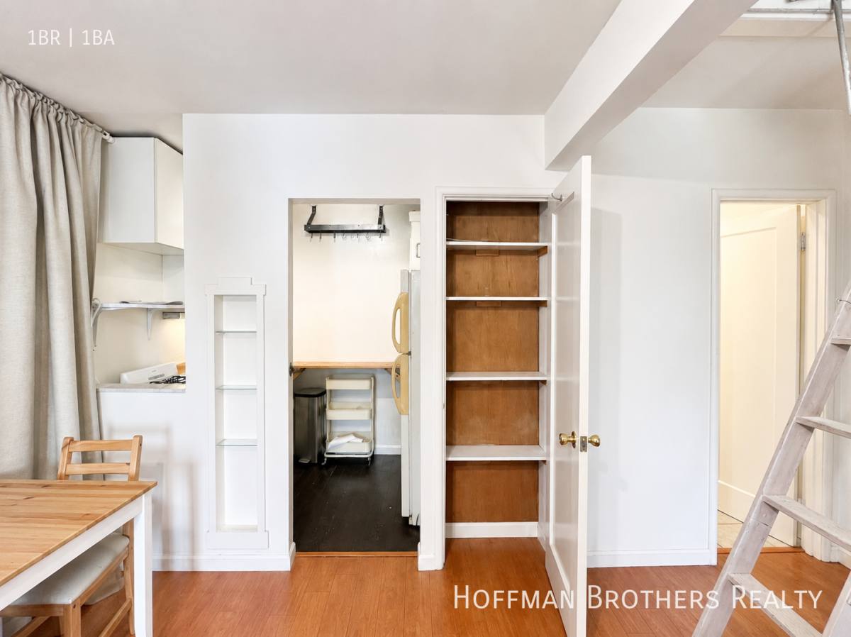 Apartment for rent at 399 Bellevue Ave #A, Oakland, CA 94610