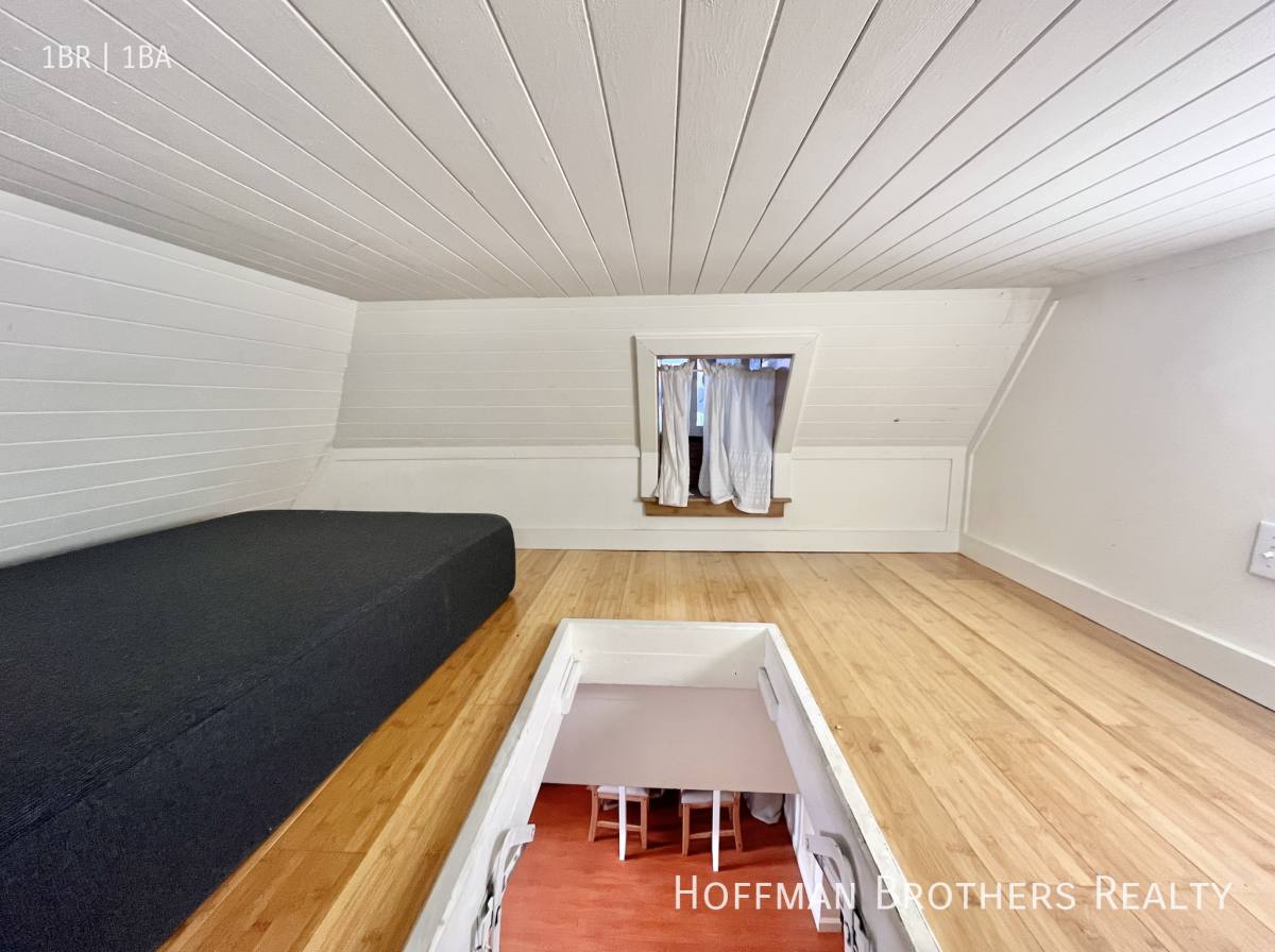 Apartment for rent at 399 Bellevue Ave #A, Oakland, CA 94610