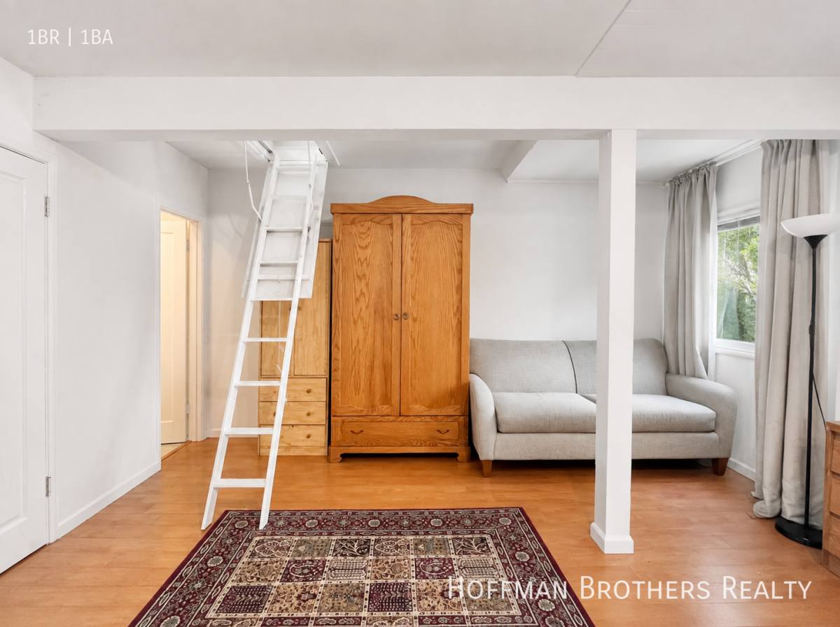 Apartment for rent at 399 Bellevue Ave #A, Oakland, CA 94610