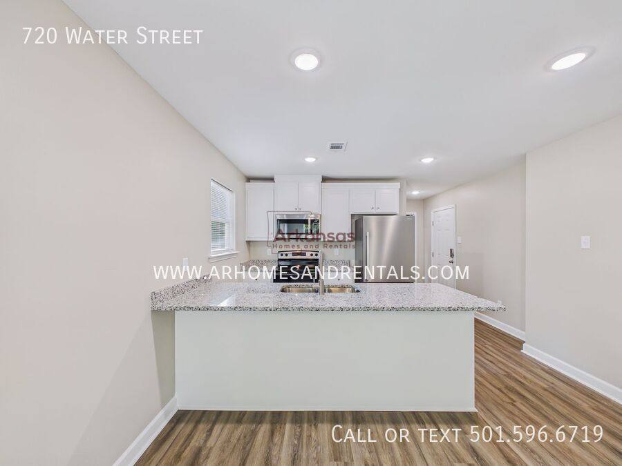 House for rent at 720 Water St, North Little Rock, AR 72117