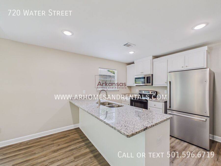 House for rent at 720 Water St, North Little Rock, AR 72117