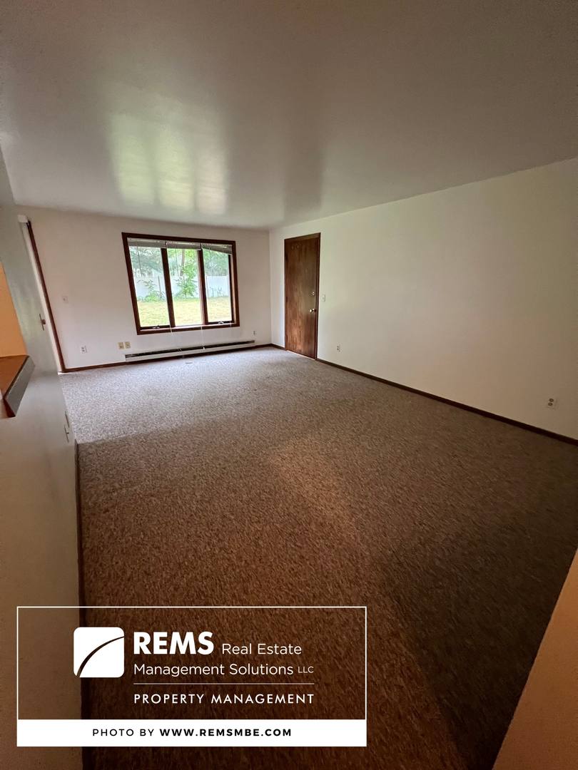 Apartment for rent at 210 W John St, Poynette, WI 53955