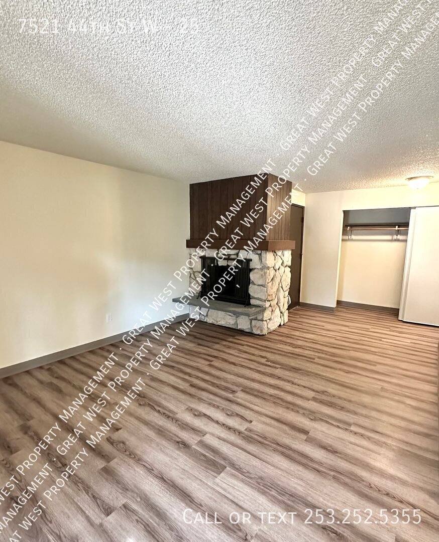 Apartment for rent at 7521 44th St W #25, University Place, WA 98466
