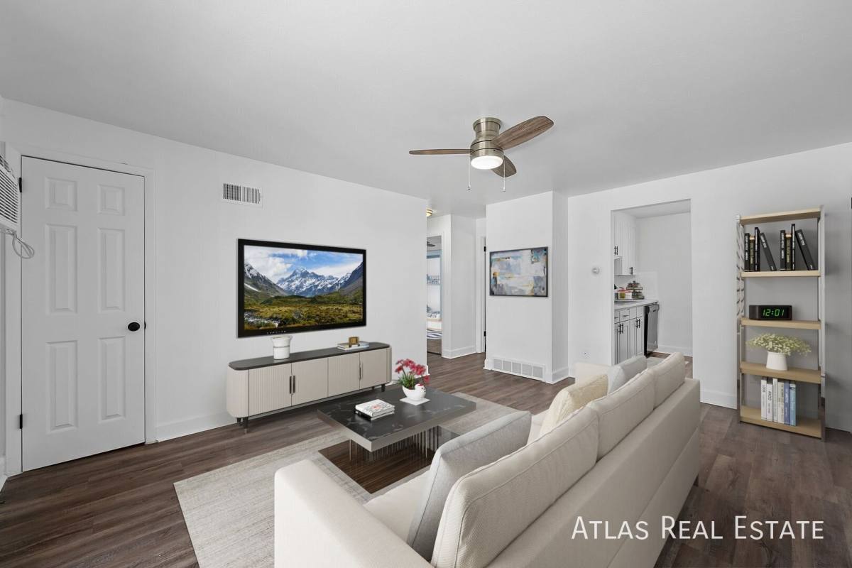 4099 Upham St, Wheat Ridge, CO 80033 - Townhouse for Rent - Image 2