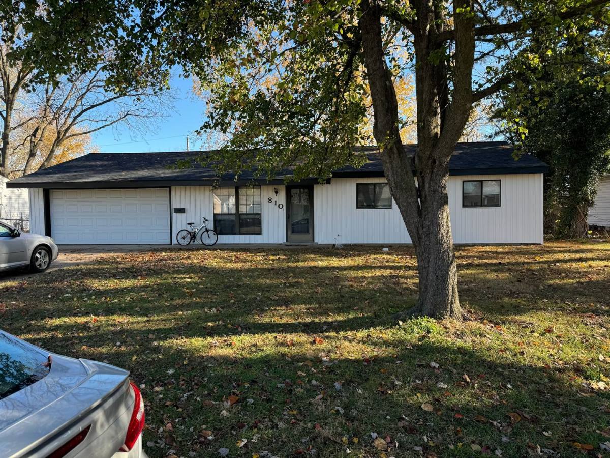 House for rent at 810 Jacobs Lane, O'Fallon, MO 63366