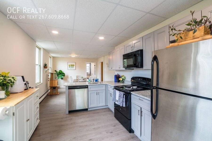 Apartment for rent at 1625 S 10th St #B, Philadelphia, PA 19148