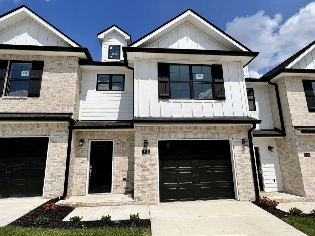 Townhouse for rent at 718 Hollie Way, Lebanon, TN 37090