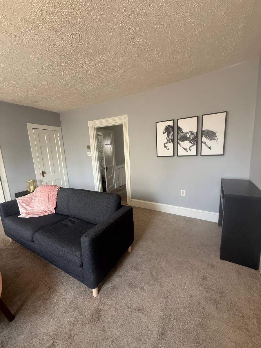 Apartment for rent at 406 N Loudoun St #1, Winchester, VA 22601