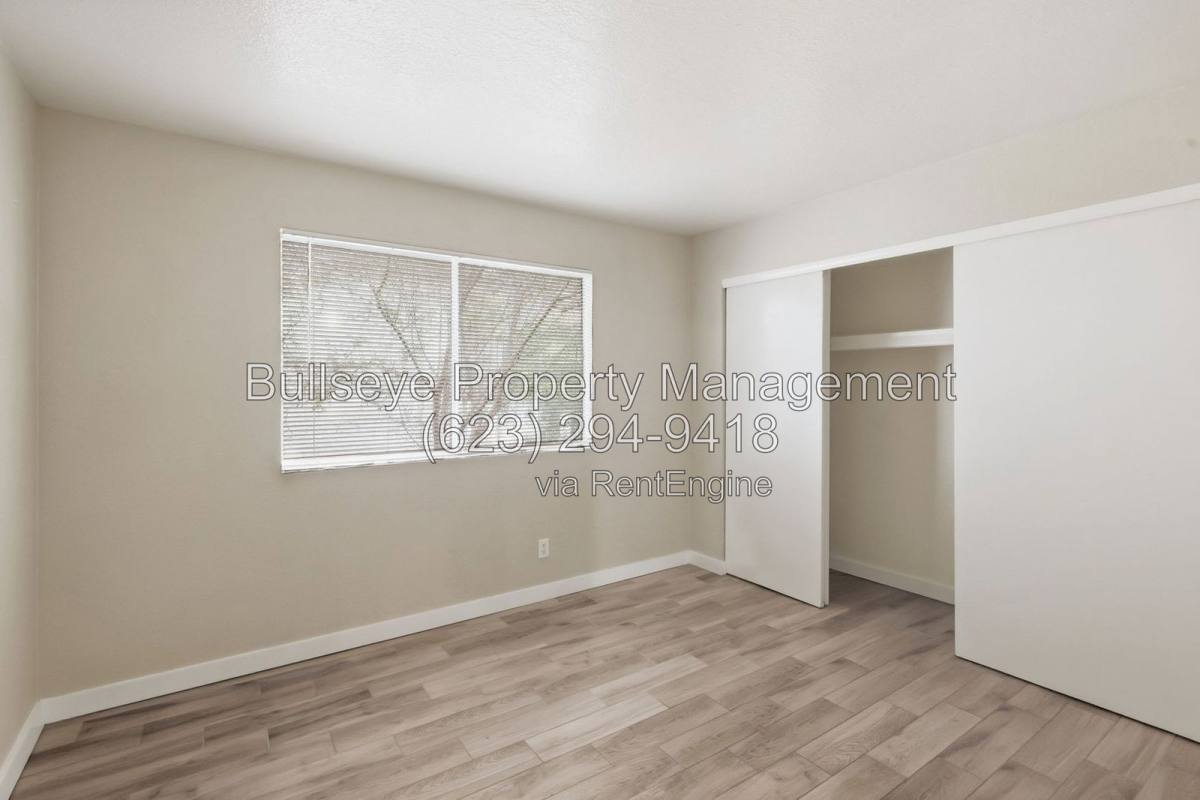 Apartment for rent at 1540 W Mercer Lane #4, Phoenix, AZ 85029