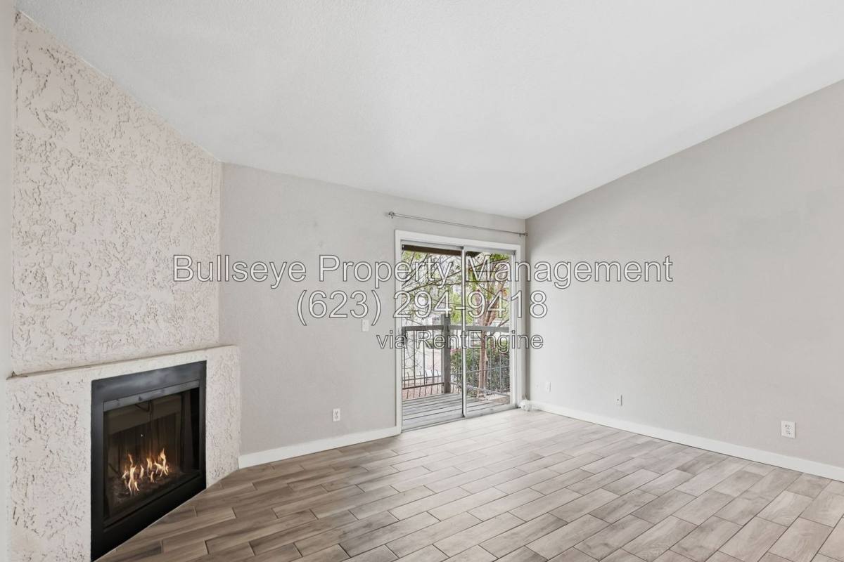 Apartment for rent at 1540 W Mercer Lane #4, Phoenix, AZ 85029
