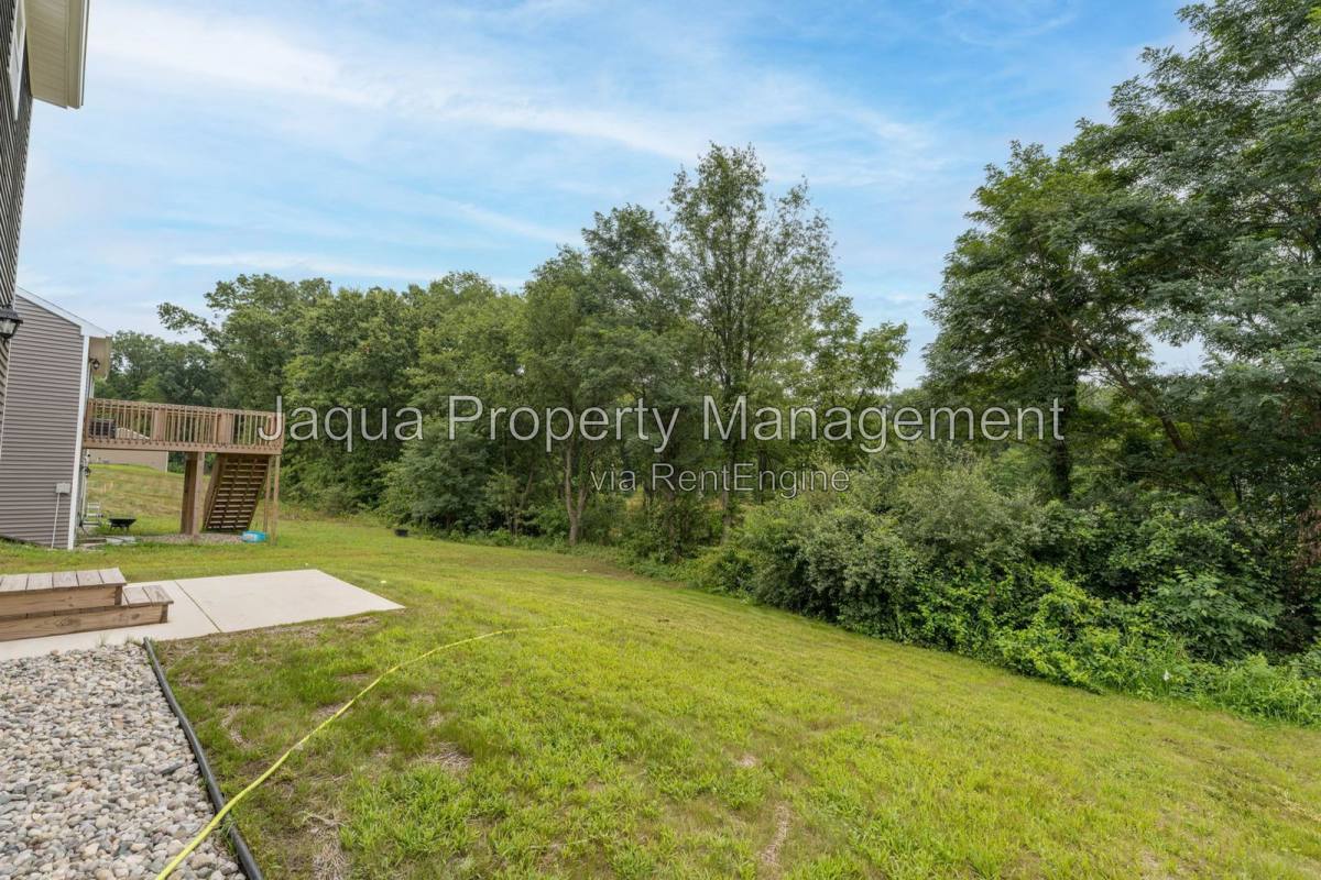 House for rent at 10127 Pennridge Dr, Portage, MI 49024