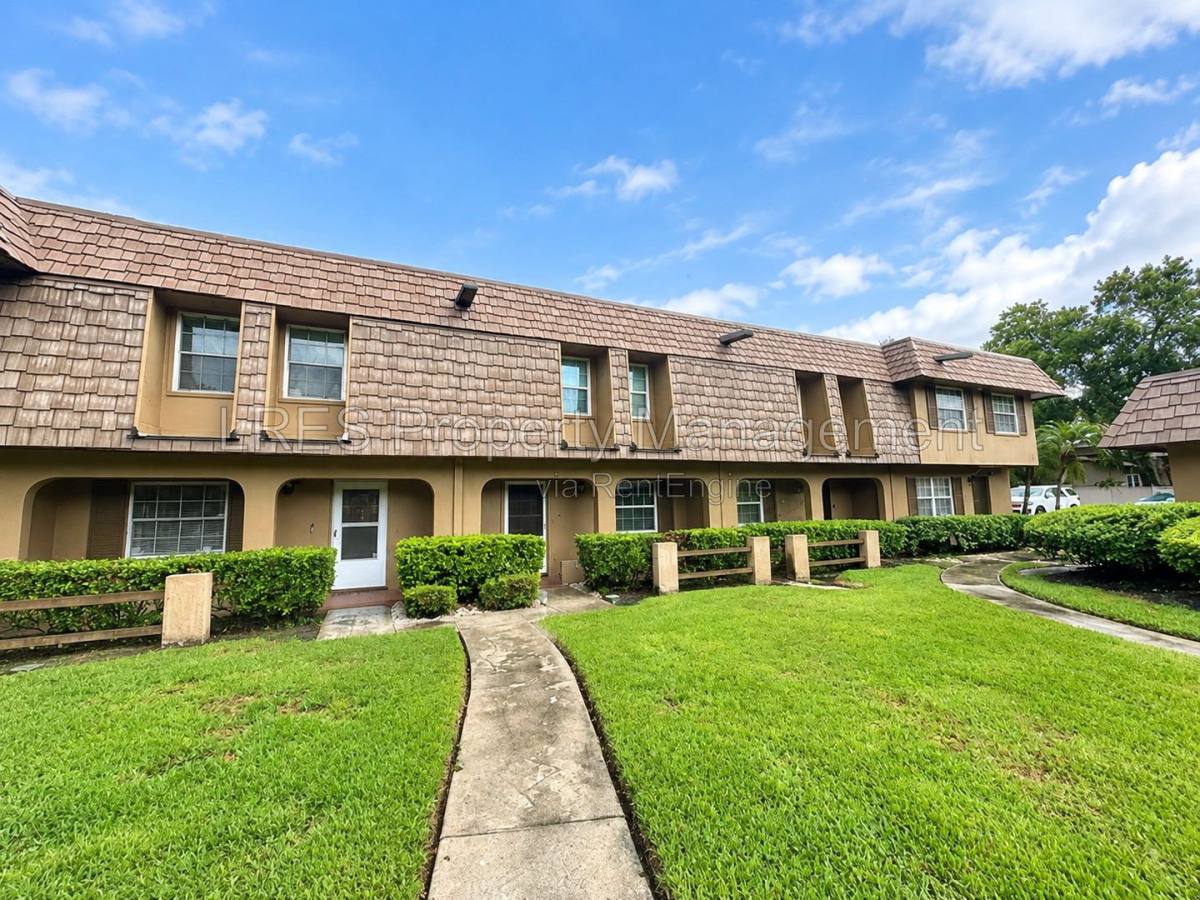 Apartment for rent at 3104 Harrison Ave #11, Orlando, FL 32804