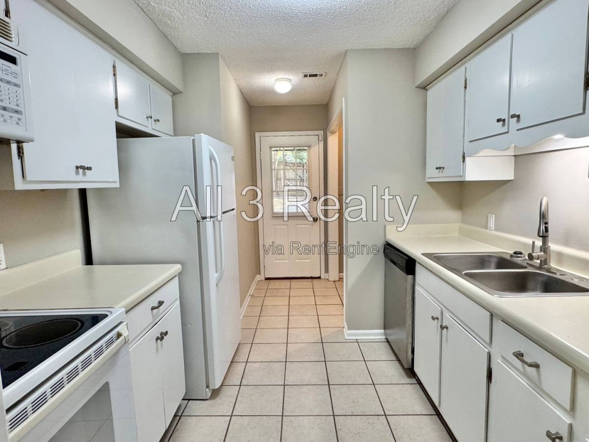Apartment for rent at 116 Hargis Dr, Prattville, AL 36067