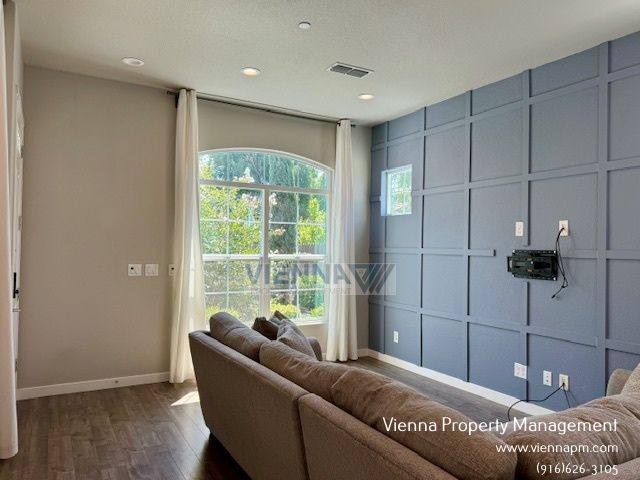 House for rent at 3303 Hummingbird Court, West Sacramento, CA 95691