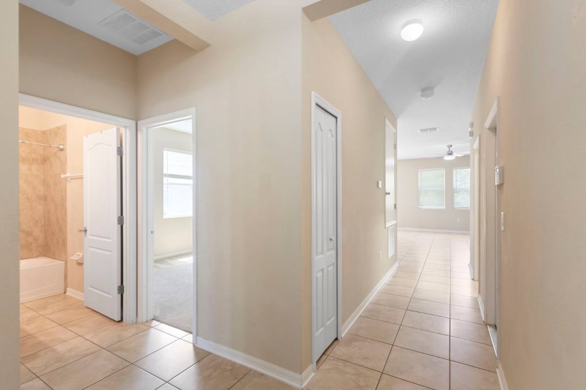 House for rent at 215 Lakeshore Dr, Davenport, FL 33837