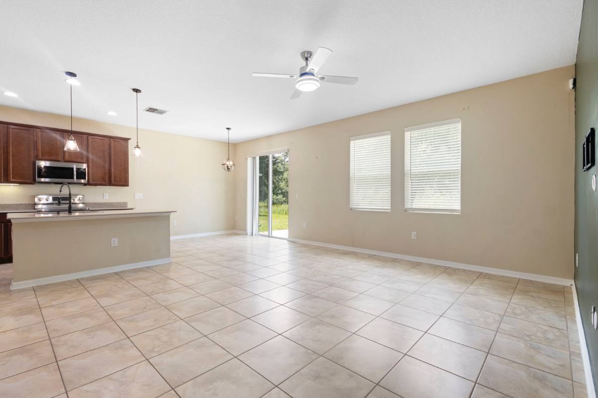 House for rent at 215 Lakeshore Dr, Davenport, FL 33837