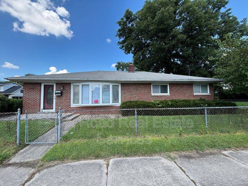 House for rent at 2001 Grand Ave, Middletown, OH 45044
