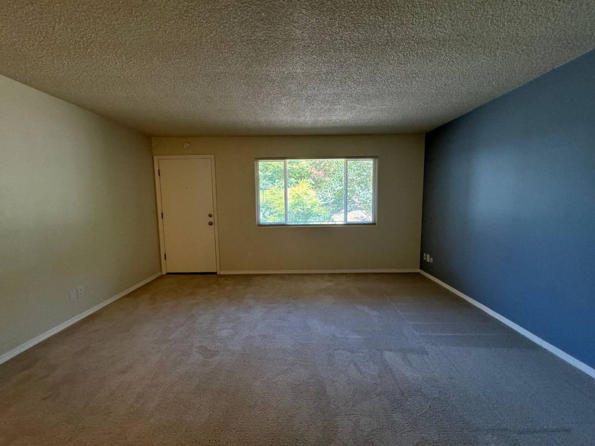 Apartment for rent at 11850 SE 26th, Portland, OR 97222