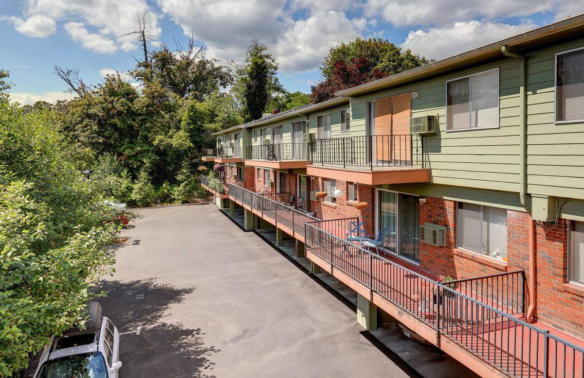 Apartment for rent at 11850 SE 26th, Portland, OR 97222