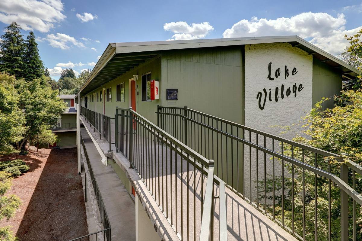 Apartment for rent at 11850 SE 26th, Portland, OR 97222