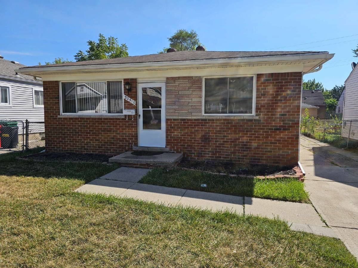 House for rent at 22510 Cushing Ave, Eastpointe, MI 48021