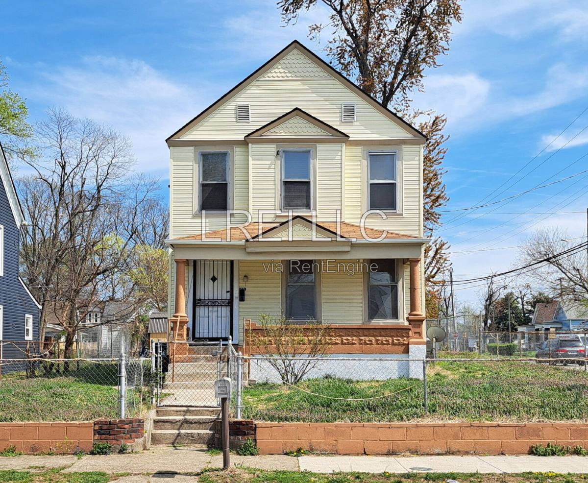 House for rent at 1371 Olive St, Louisville, KY 40211