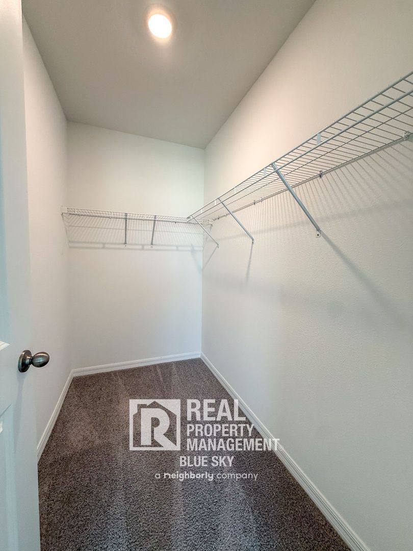 House for rent at 33290 Darley Dale Trail, Wesley Chapel, FL 33545