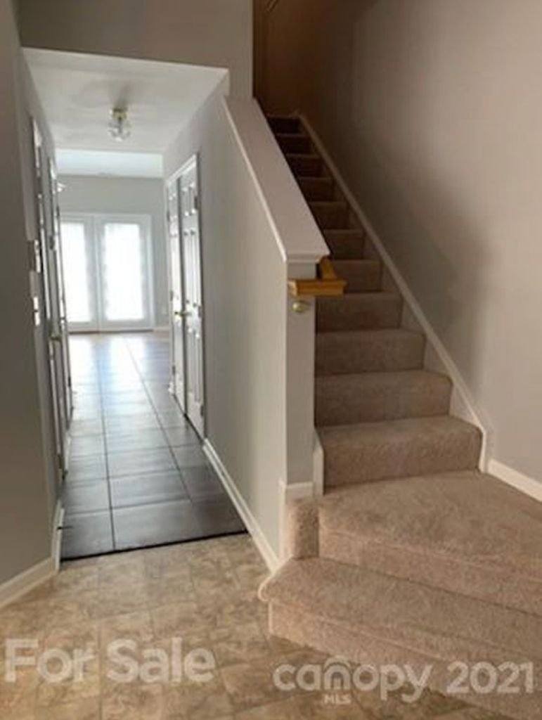 Townhouse for rent at 1234 Rocket Lane, Charlotte, NC 28213