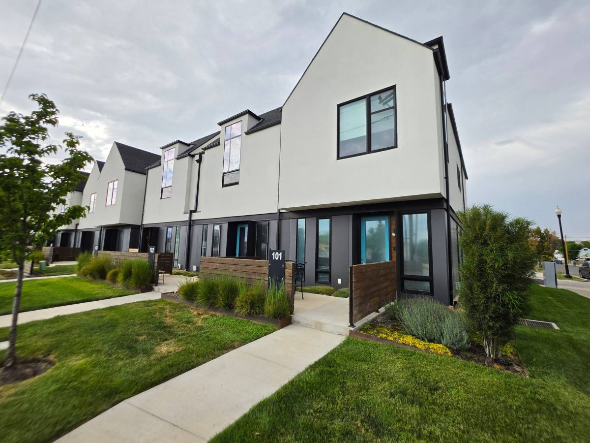 Townhouse for rent at 1014 W 1700 S #110, Salt Lake City, UT 84104