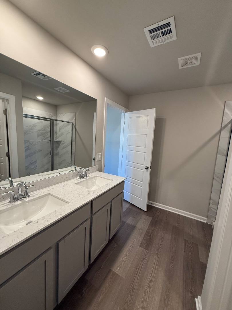 10501 SW 41st St, Mustang, OK 73064 - House for Rent - Image 12