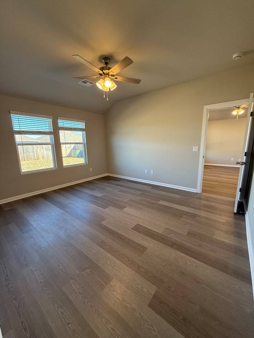10501 SW 41st St, Mustang, OK 73064 - House for Rent - Image 11