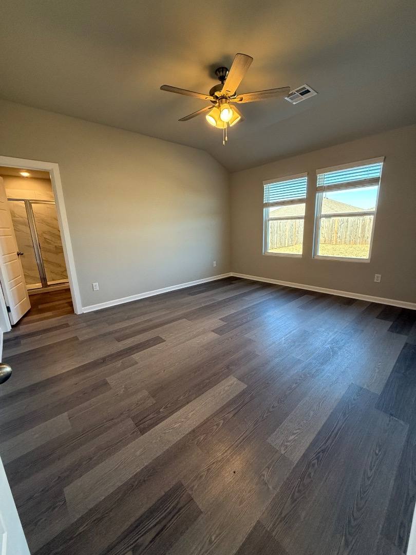 10501 SW 41st St, Mustang, OK 73064 - House for Rent - Image 14