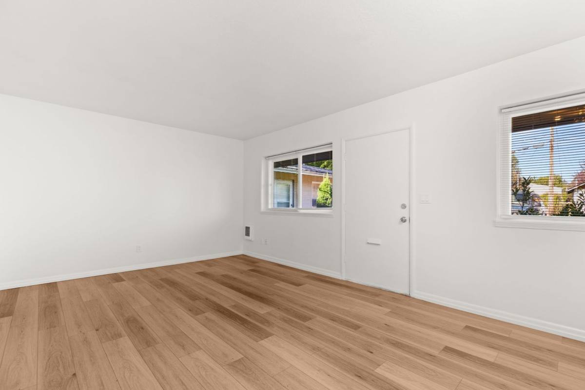 Apartment for rent at 840 - 940 NW Earl Ave, Gresham, OR 97030