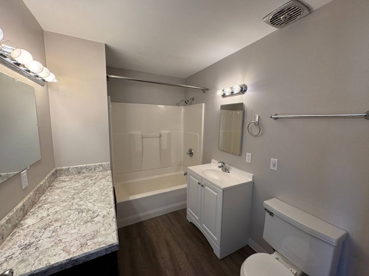 Apartment for rent at 1808 Belmont Ave, Hood River, OR 97031