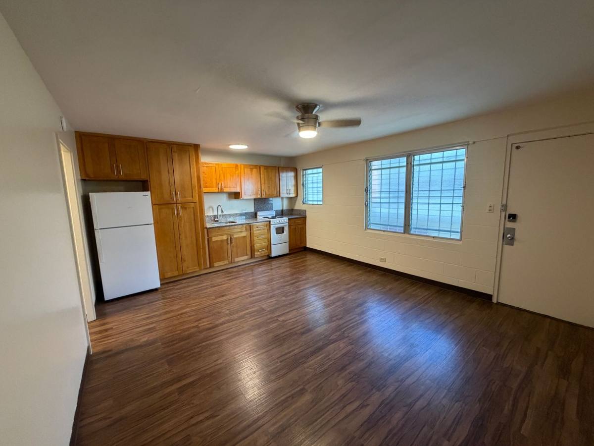 Apartment for rent at 830 Birch St, Honolulu, HI 96814