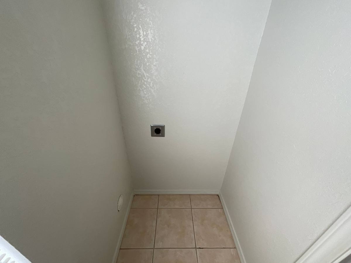 House for rent at 5517 Del Creek Rd, Oklahoma City, OK 73115